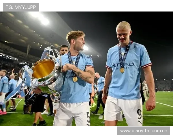 约翰·斯通斯：对抗哈兰德的身体对抗表现