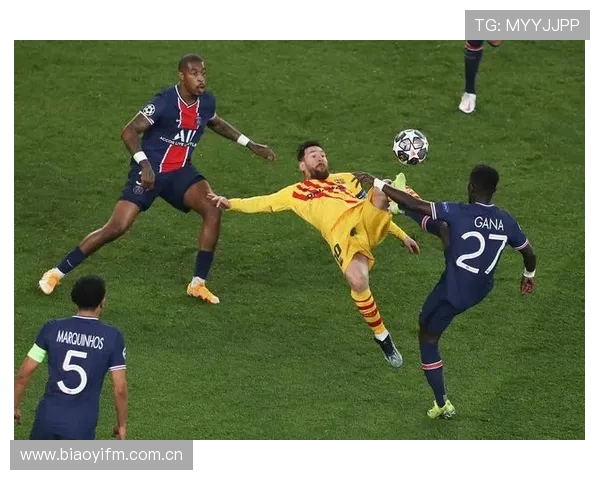 巴黎圣日耳曼边路主导进攻方式单一,对整体战术平衡与得分效率形成考验 巴黎圣日耳曼边路主导进攻方式单一,对整体战术平衡与得分效率形成考验