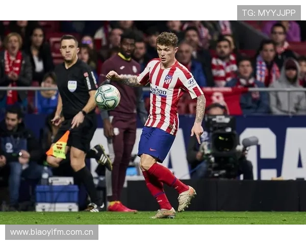 特里皮尔与阿什拉夫:经验型与速度型边卫对比分析 特里皮尔与阿什拉夫:经验型与速度型边卫对比分析