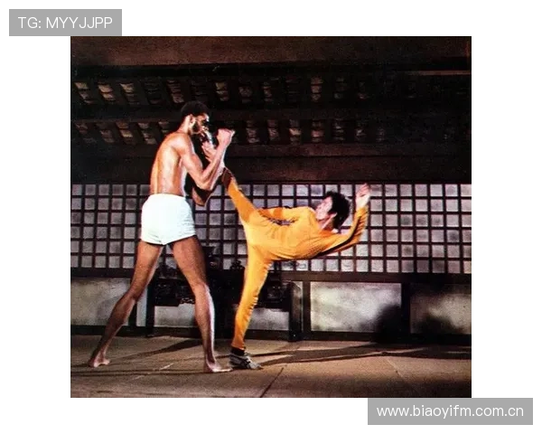 卡里姆·阿布杜尔-贾巴尔高效背身单打砍下持续得分拉开内线差距